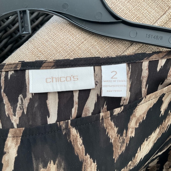 Chico’s top 2 EUC - Picture 3 of 4